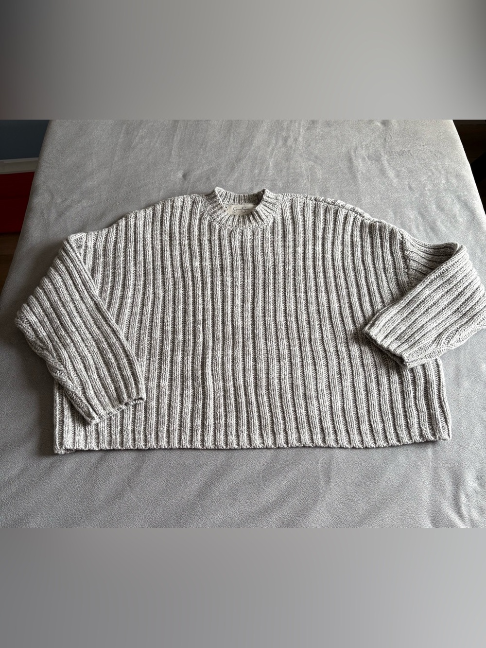 Jessica Simpson Crewneck Oversized Ribbed Cropped Knit Sweater - Gray